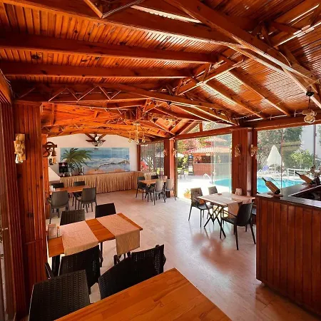 Oda ve Kahvaltı Palma Rosa